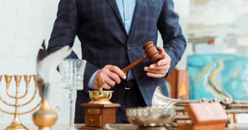 Reserve vs. No-Reserve Auctions: Pros and Cons